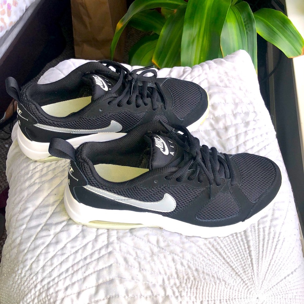 Nike Air Max Muse